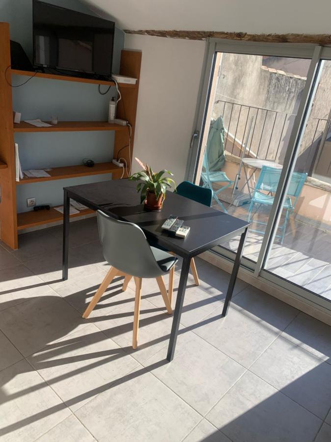 Studio Avec Terrasse Aix-en-Provence Bagian luar foto