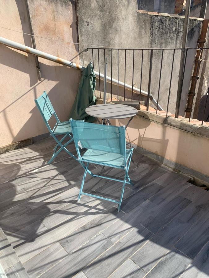 Studio Avec Terrasse Aix-en-Provence Bagian luar foto
